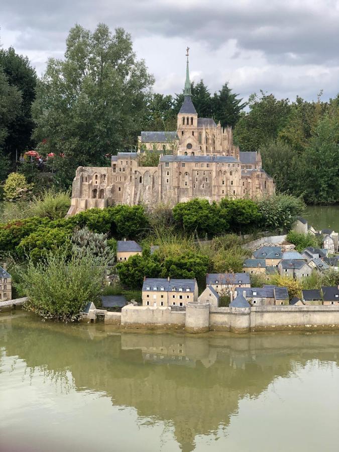 Spa Jungle Le Mesnil-Saint-Denis ภายนอก รูปภาพ