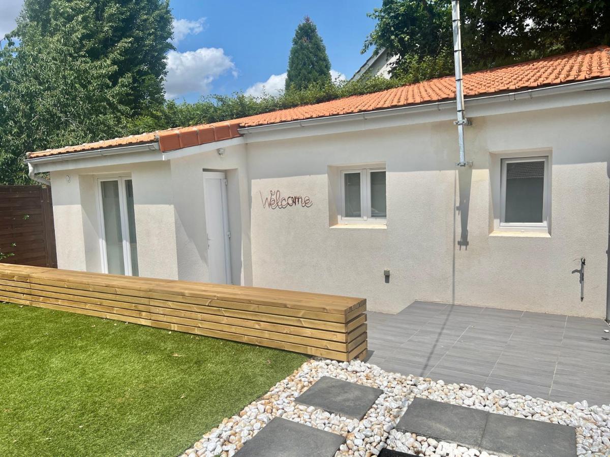 Spa Jungle Le Mesnil-Saint-Denis ภายนอก รูปภาพ