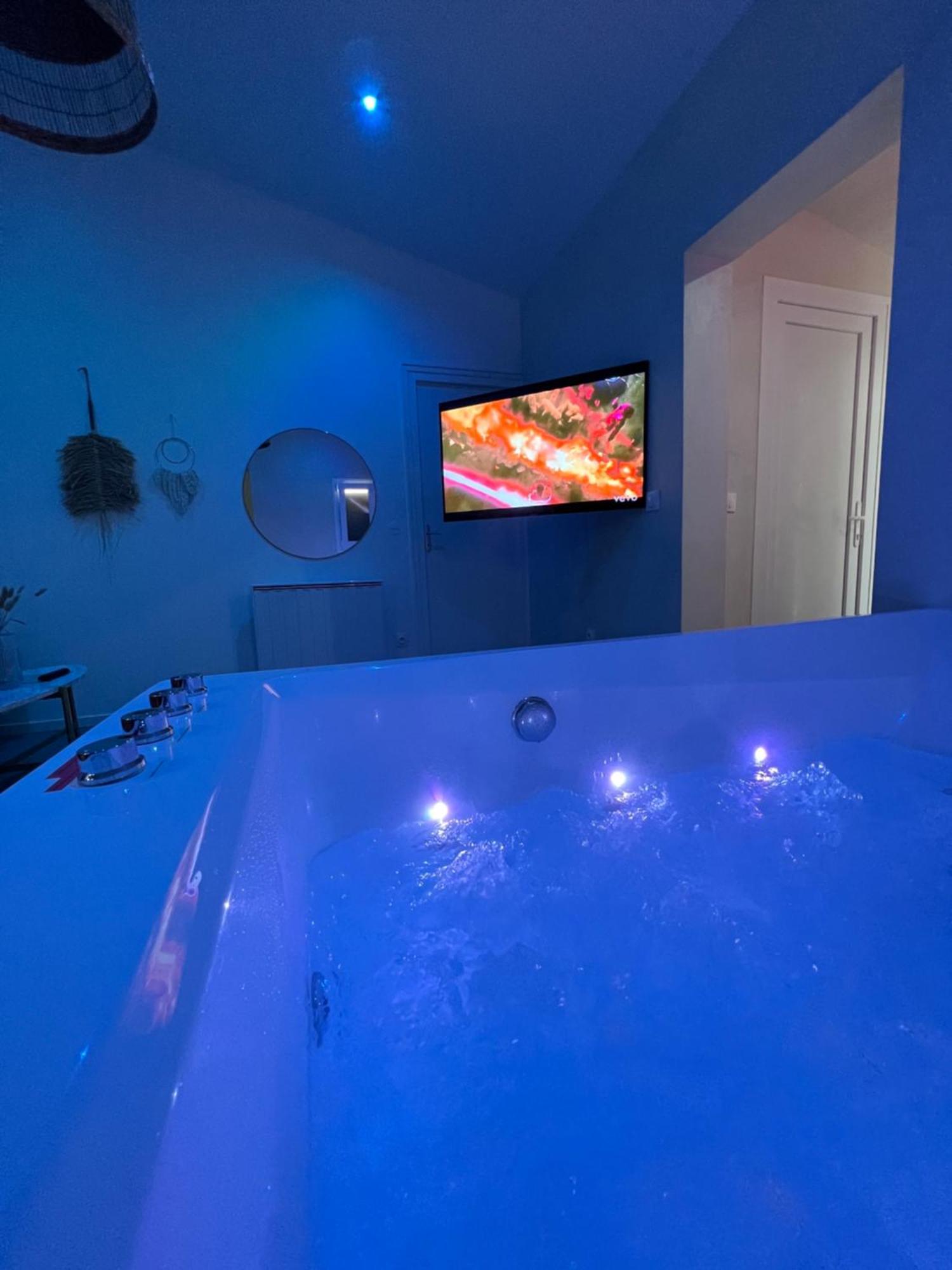 Spa Jungle Le Mesnil-Saint-Denis ภายนอก รูปภาพ