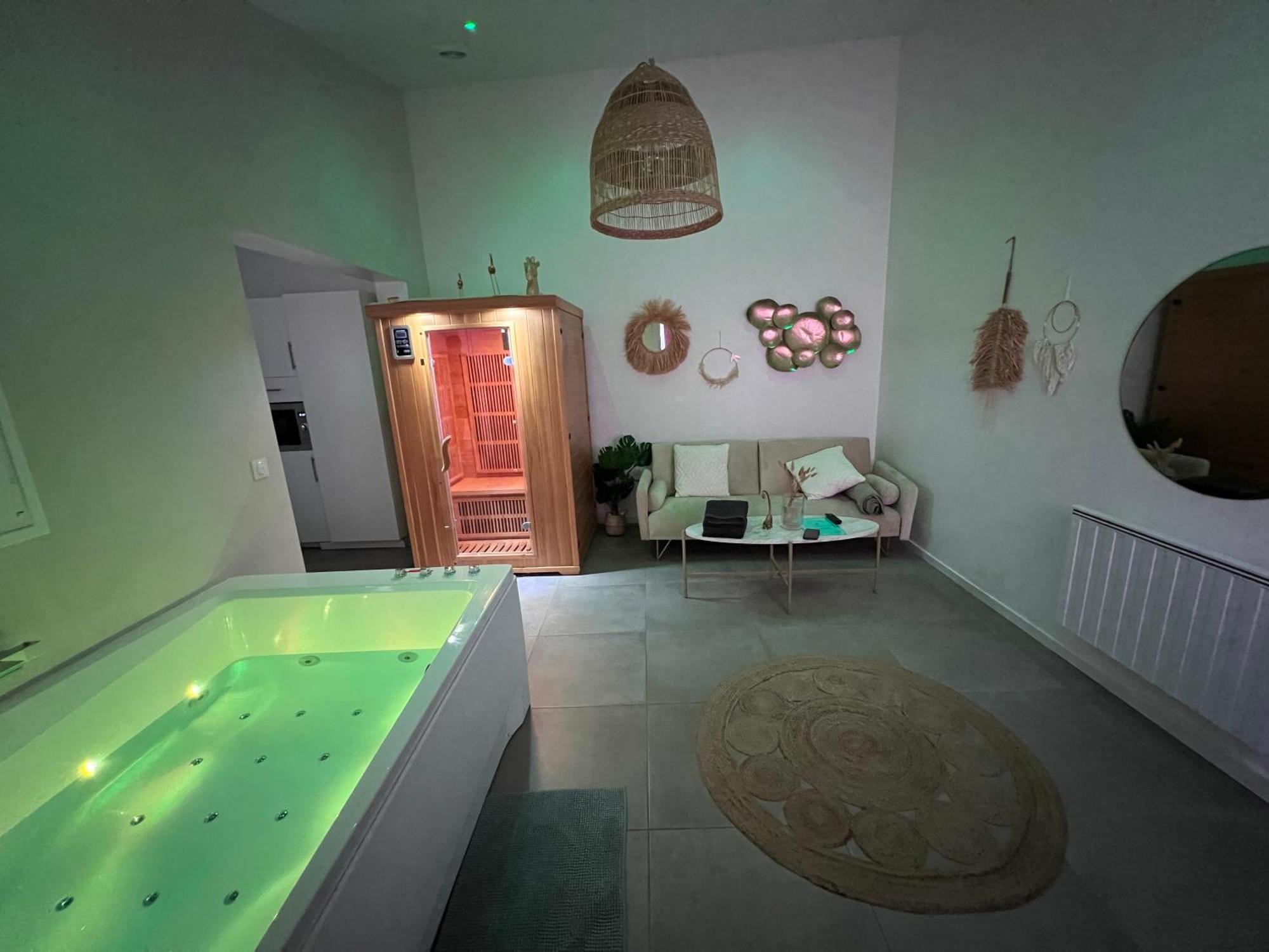 Spa Jungle Le Mesnil-Saint-Denis ภายนอก รูปภาพ