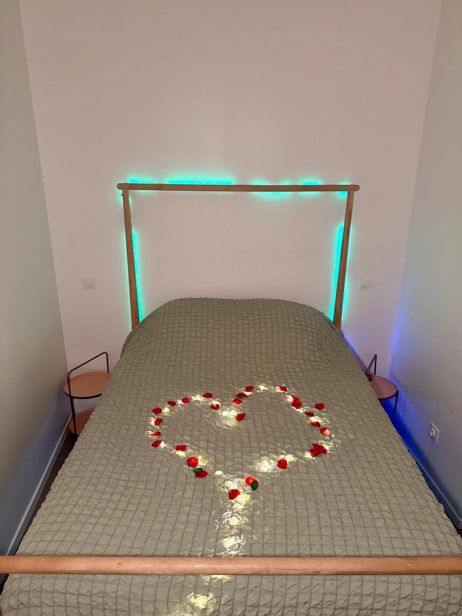 Spa Jungle Le Mesnil-Saint-Denis ภายนอก รูปภาพ